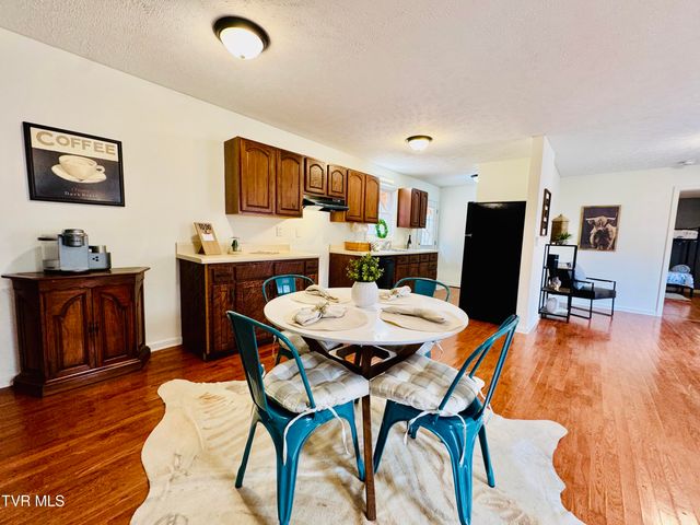 474 Long Hollow Road, Elizabethton, TN 37643