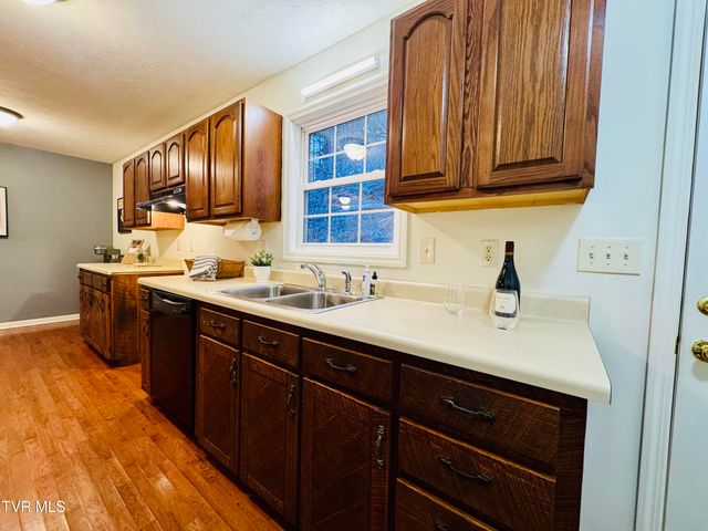 474 Long Hollow Road, Elizabethton, TN 37643