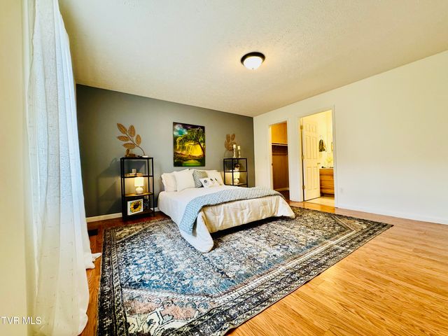 474 Long Hollow Road, Elizabethton, TN 37643