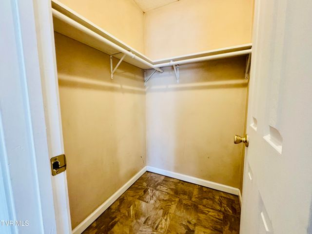 474 Long Hollow Road, Elizabethton, TN 37643