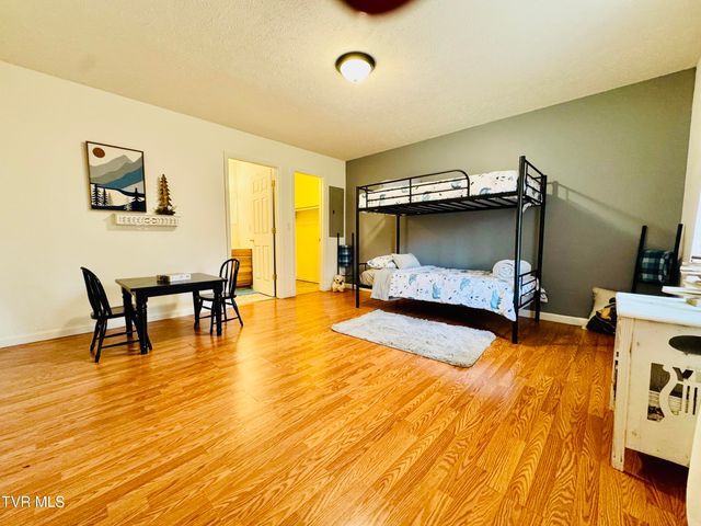 474 Long Hollow Road, Elizabethton, TN 37643