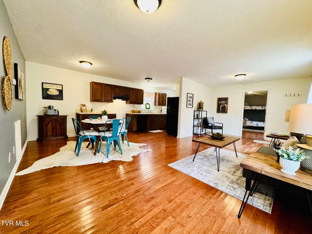 474 Long Hollow Road, Elizabethton, TN 37643