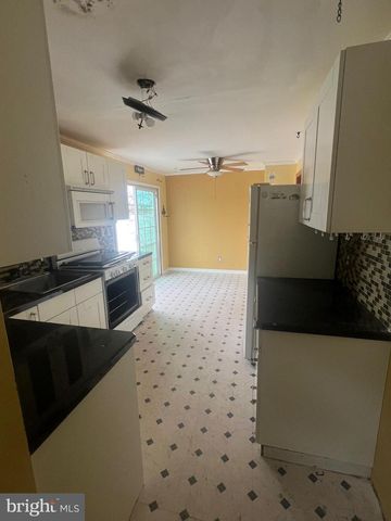 7487 GITHENS AVE, Pennsauken, NJ 08109