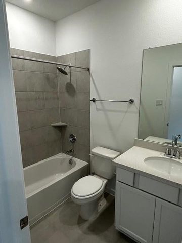 21934 Sam Raburn Drive, Tomball, TX 77375