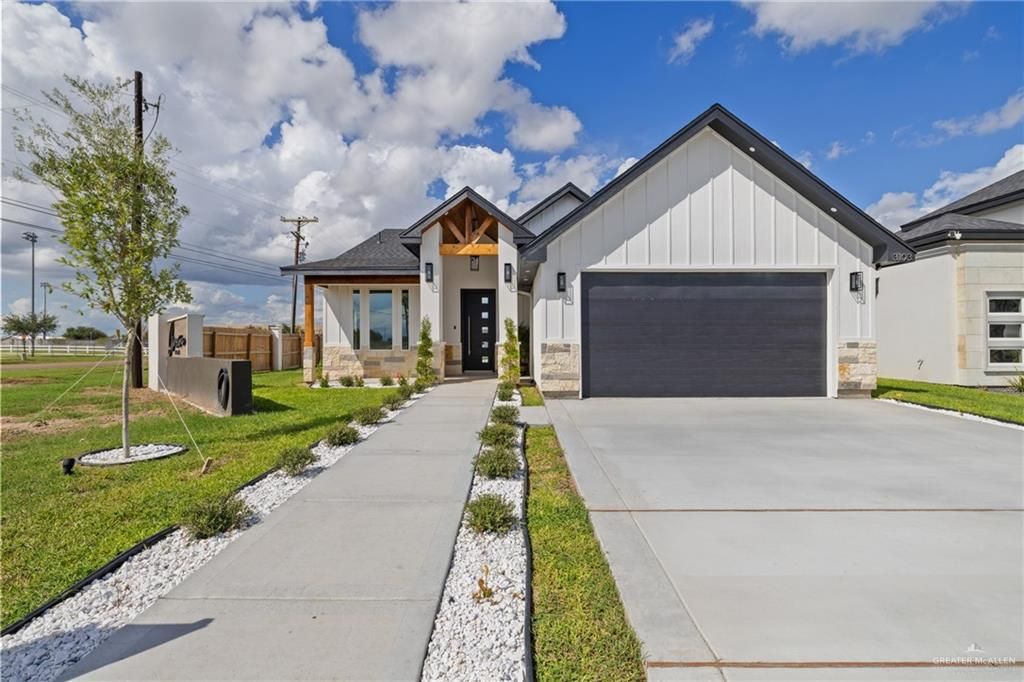 3103 E La Cienega Drive, Edinburg, TX 78542