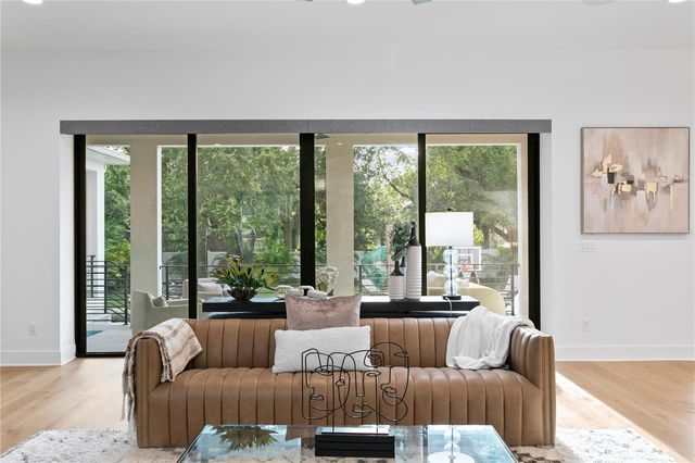 3007 S WEST SHORE BOULEVARD, Tampa, FL 33629