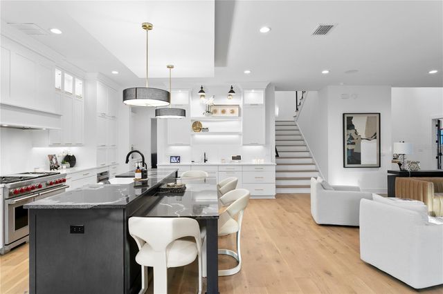 3007 S WEST SHORE BOULEVARD, Tampa, FL 33629