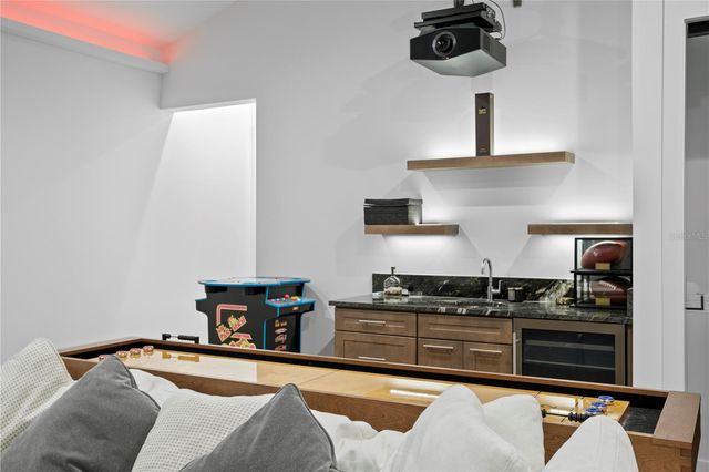 3007 S WEST SHORE BOULEVARD, Tampa, FL 33629