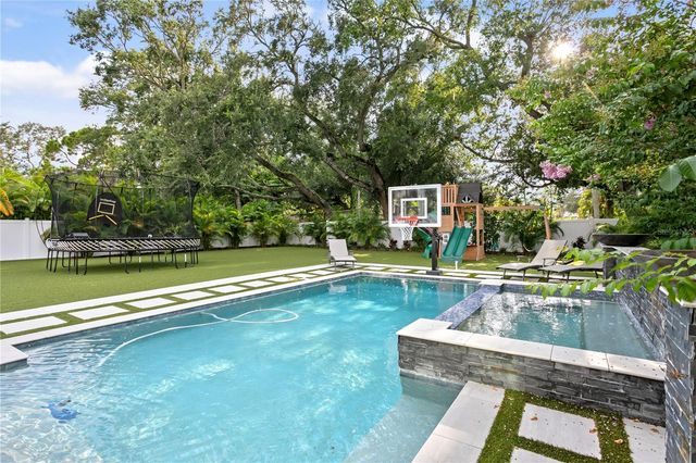 3007 S WEST SHORE BOULEVARD, Tampa, FL 33629