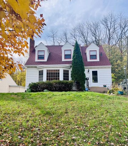 1218 Central Avenue, Red Wing, MN 55066