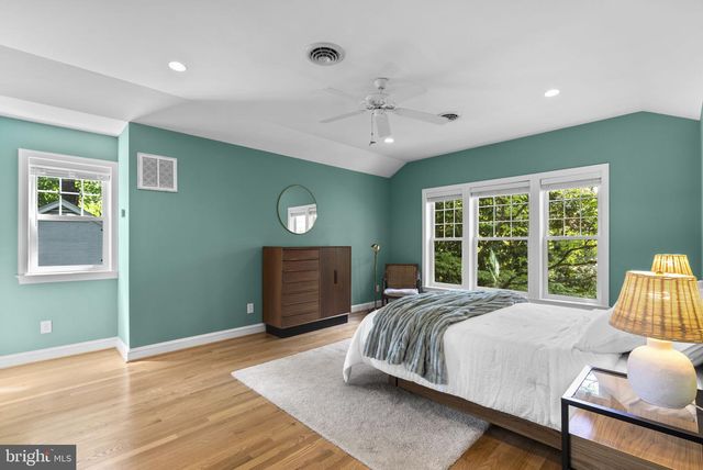 213 CRESTMOOR CIR, Silver Spring, MD 20901