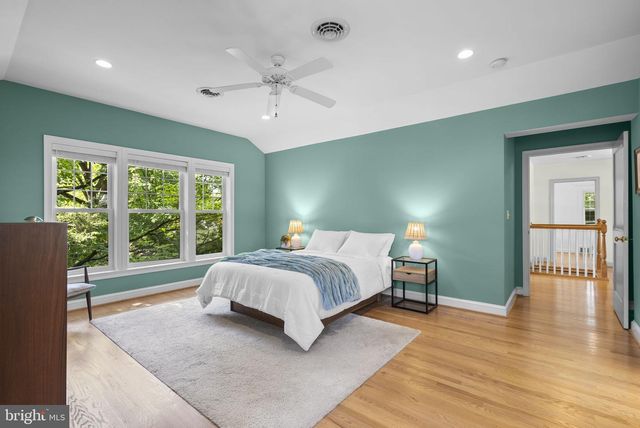 213 CRESTMOOR CIR, Silver Spring, MD 20901