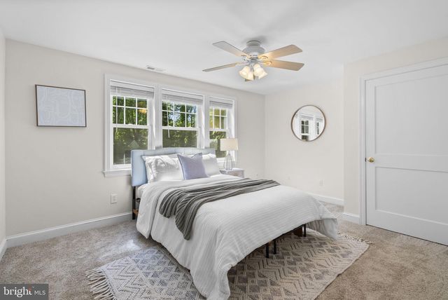 213 CRESTMOOR CIR, Silver Spring, MD 20901
