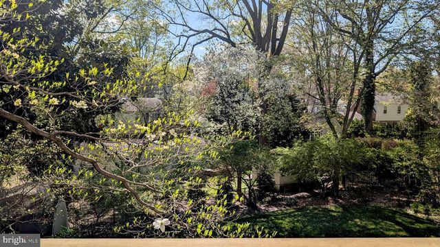 213 CRESTMOOR CIR, Silver Spring, MD 20901