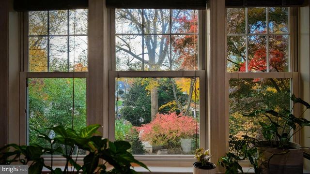 213 CRESTMOOR CIR, Silver Spring, MD 20901