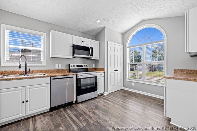 2927 Kingfisher Drive, Fayetteville, NC 28306