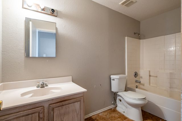 1200 McMillan Drive, Cedar Hill, TX 75104
