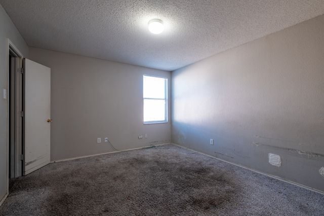 1200 McMillan Drive, Cedar Hill, TX 75104