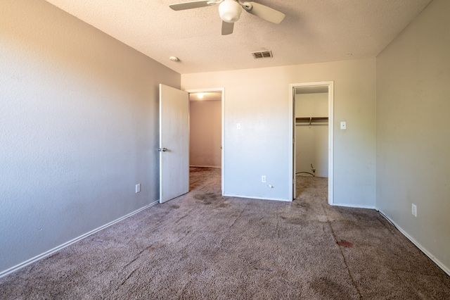 1200 McMillan Drive, Cedar Hill, TX 75104