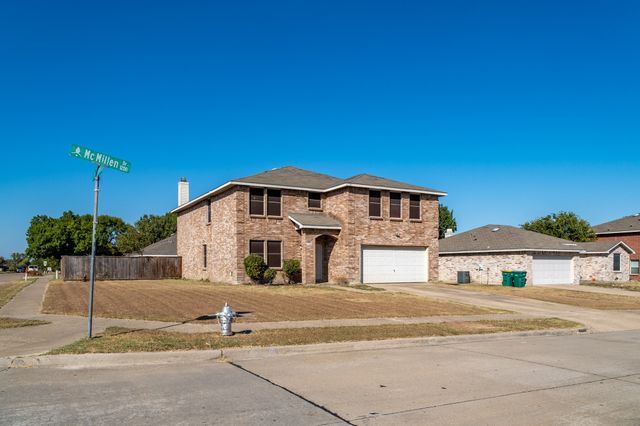 1200 McMillan Drive, Cedar Hill, TX 75104