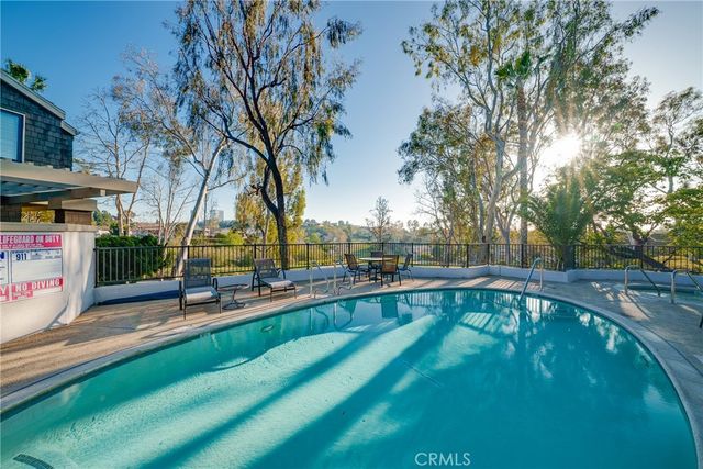67 Sea Island Drive, Newport Beach, CA 92660