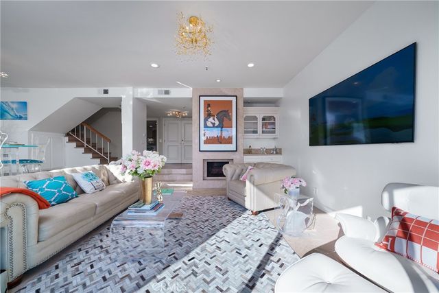 67 Sea Island Drive, Newport Beach, CA 92660