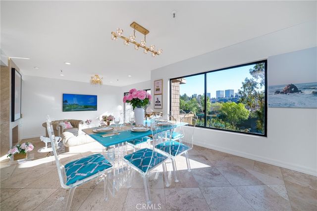 67 Sea Island Drive, Newport Beach, CA 92660