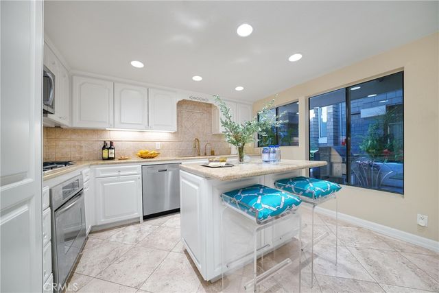 67 Sea Island Drive, Newport Beach, CA 92660