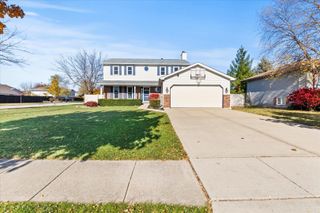 7005 MANCHESTER Drive, Plainfield, IL 60544