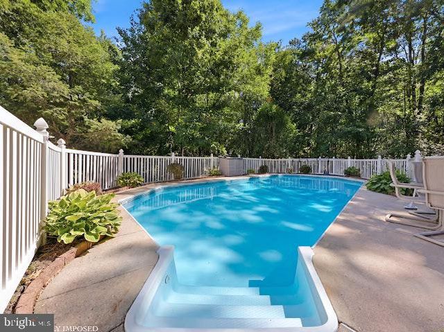 26 WHEATSHEAF RD, Shamong, NJ 08088
