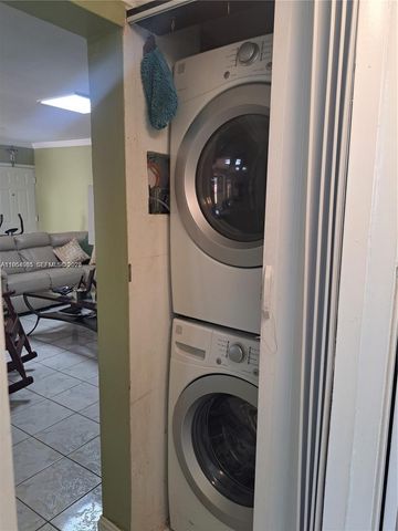 11930 NE 19th Dr 2, North Miami, FL 33181