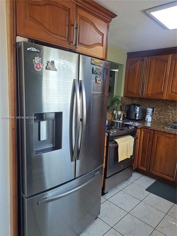 11930 NE 19th Dr 2, North Miami, FL 33181