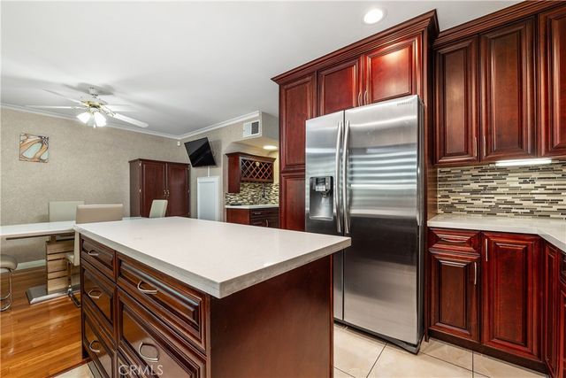 6201 Shoup 75, Woodland Hills, CA 91367