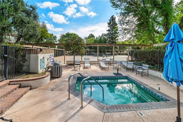 6201 Shoup 75, Woodland Hills, CA 91367