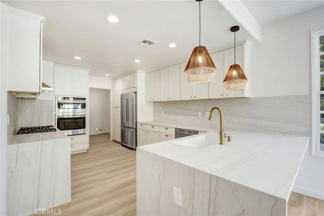 4346 Park Paloma, Calabasas, CA 91302