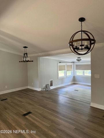 126 E EAST END Road, San Mateo, FL 32187