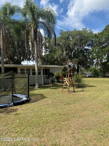 126 E EAST END Road, San Mateo, FL 32187