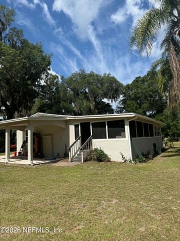 126 E EAST END Road, San Mateo, FL 32187