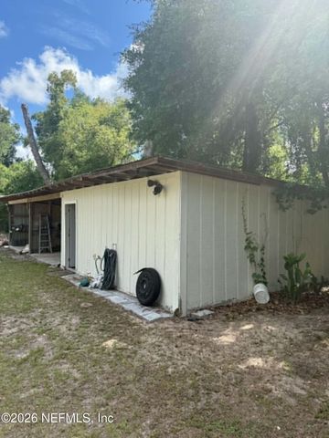 126 E EAST END Road, San Mateo, FL 32187