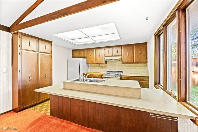 6151 Chermont Street NW, Canton, OH 44718