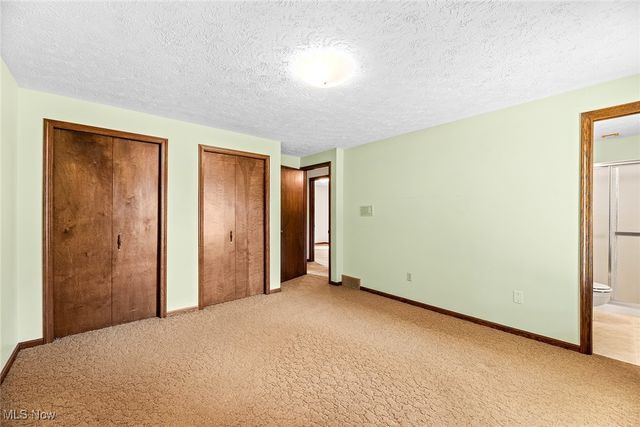 6151 Chermont Street NW, Canton, OH 44718