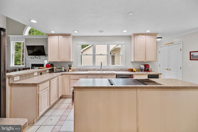 361 RICHLAND RD, Fredericksburg, VA 22406