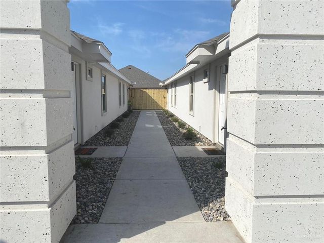 1413 Alta Vista Avenue 4, Weslaco, TX 78596