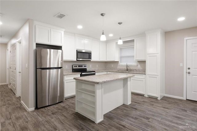 1413 Alta Vista Avenue 4, Weslaco, TX 78596