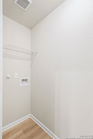 611 Whiting, San Antonio, TX 78210