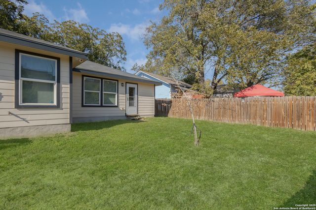 611 Whiting, San Antonio, TX 78210