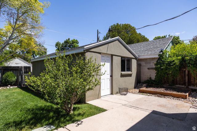 1009 E WILSON AVE, Salt Lake City, UT 84105