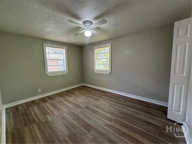815 E Waldburg Street, Savannah, GA 31401