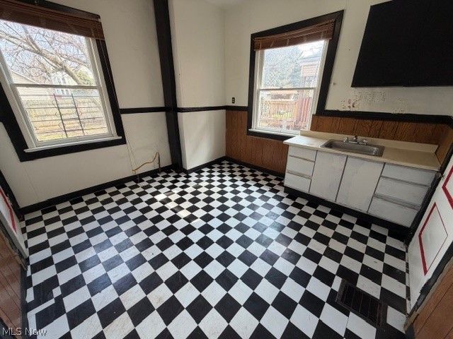 1755 E 63rd Street, Cleveland, OH 44103