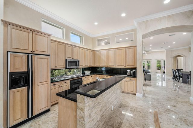 7917 Villa D Este Way, Delray Beach, FL 33446